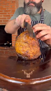 635K views · 23K reactions | TBT picanha da catequese . . Gostou desse conteúdo sobre churrasco? Já me segue para mais dicas fáceis! Embaixador da maravilhosa @lojaswift Cupom: doutorchurras na @churrasqueiraspratica Meus molhos são @dmais_alimentos Tags: #churrasco #doutorchurras #churras #picanha | Doutor Churras | Facebook