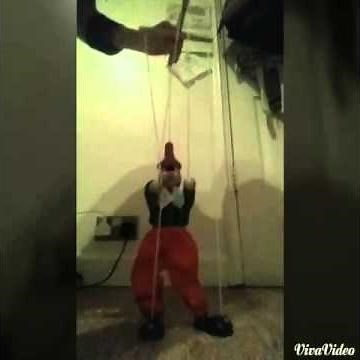 How to use a puppet with strings.