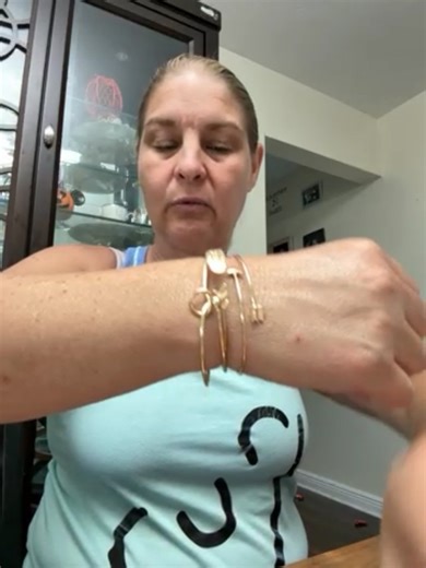 Watch Cute jewelry set on Amazon Live