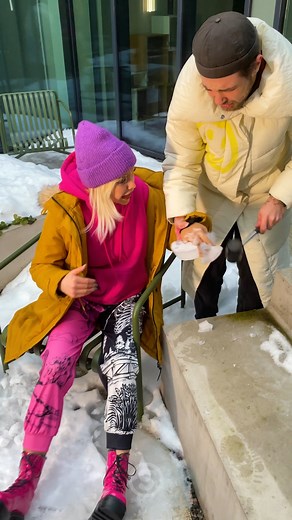 2.6K views · 14 reactions | Frozen hand #prank | Satisfying SKITS | Facebook