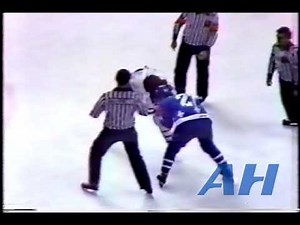 NHL Oct. 23, 1982 Larry Robinson,MTL v Wilf Paiement,QUE Montreal Canadiens Quebec Nordiques