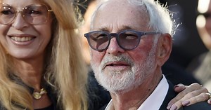 Norman Jewison, acclaimed director of ‘In the Heat of the Night’ and ‘Moonstruck,’ dead at 97