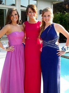 North Suburban YMCA Hosts Prom Fashion Show