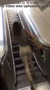 Hot milf tight ass in jeans candid