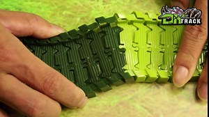 Dinosaur Track Toy Set, 194pcs Flexible Track Toy Set with Dino Car, 360 Degree Rotation Car Track Toy, Create A Dinosaur World Road Race, Dinosaur Toys Track for Kids Ages 3 4 5 6 7 Year Old Boy Girl