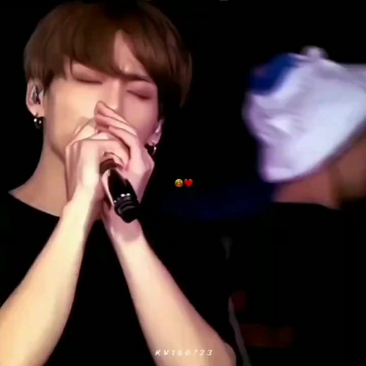 Does brother kiss on neck infront of thousands of people's? 🤭🤔 🎥©ttro |Taekookie 💜❤️| #fbreelsvideo #fbreels #fbreelsfypシ゚viralシ #jeonjungkook #BTSARMY #김태형 #jungkookbts #vkook #v #taekook #Kpop #BTSV #KimTaehyung #BTS #taekookedit #vkookedit #TAEHYUNG #ᴛᴀᴇᴋᴏᴏᴋ #view #taekookisreal #Taehyung #Jungkook #jk #ARMY #방탄소년단정국 #armybts #방탄소년단뷔 #방탄소년단 #OT7 #V | Taekook - MNL