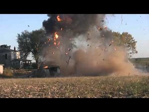 Tannerite VS Trailer House (Must see in slow motion)