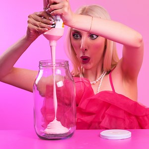 2.2K views | Acessórios gigantes da Barbie para sua própria casa de bonecas  | Ideias Incríveis Kids | Facebook