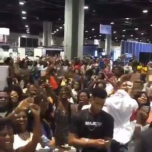 Steve Harvey #Ford NeighborHood Awards is going down with Tyrese Gibson in his words!! "I showed up with 1,000 #BlackRoseAlbums to sell today - and SOLD OUT!!!!!!!! Wow - I just love you with ALL my HEART - #RnBSOULDIERS were here - numbers don't lie!!!!!! This #independent hustle is real. so proud of #TeamVoltronRecordz for maximizing every moment...... RnB is very real.... Welcome ATL to the #BlackRoseExperience" #NAwards2015 | Steve Harvey