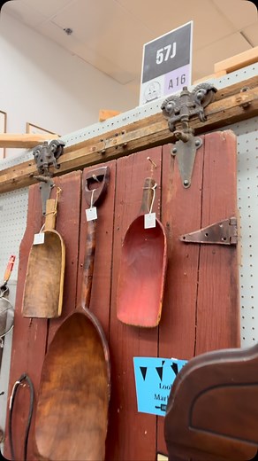 Who loves primitive? Dealer 57J always has the best items to choose from. Primitive furniture and vintage home decor ready to be found by you! #angrymamasantiques #primitivedecor #primitivefurniture #antiques | Angry Mama's Antiques & Interiors Cumming