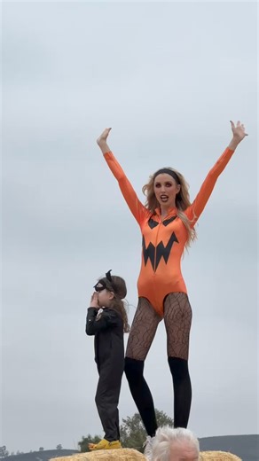 621K views · 318 reactions | Laura Clery on Reels | Facebook