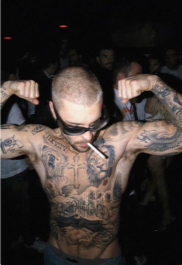 Justin Bieber grew up in front of the world. From a teenage pop phenomenon to a global artist, every phase of his life was documented, judged, and replayed. Through constant scrutiny, he spent years proving himself — as an artist, as a person, as more than a headline. His style evolved alongside that journey. From polished pop looks to oversized, relaxed silhouettes, his fashion today reflects comfort and honesty rather than image. Songs like Baby, Sorry, Love Yourself, Purpose, and Peaches mark