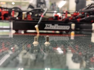 マニアックテスト! ビスの長さを1mm変えると車の動きはどう変わる? - My RC Style!