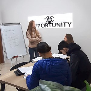 🇩🇪 MËSO GJUHËN GJERMANE ME MËSUESE TATJANËN NË OPPORTUNITY INSTITUT!! Startojnë intensivisht regjistrimet për grupet e reja për të gjitha nivelet! 📖📚 🖋️ KONTRATA DIREKTE PUNE PËR KANDIDATËT ME TERMIN NË AMBASADË 📋 ⠀ 🔹 Parapërgatitje për provimet e mbrojtjes së gjuhës: Goethe- TestDAF, ÖSD, TELC⠀ 🔹Staf pedagogjik i kualifikuar me eksperiencë brenda & jashtë vendit⠀ 🔹 Metoda interaktive të mësimdhënies: filma/ seriale/ karaoke/ konkurse etj.⠀ ⠀ ☎️ PËR REGJISTRIME⠀ CEL: 355 69 389 7540 | O