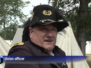 Civil War buffs take to the Gettysburg battlefields