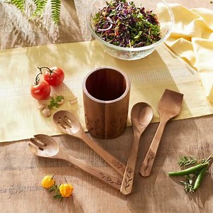 Upgrade your kitchen with our beautiful Wildflower Wooden Kitchen Tools!🌼🥄 Made from natural acacia wood, they're stylish, durable, and perfect for both cooking and serving. Get your set ➡️ https://bit.ly/44OLTDL #kitchentools #wildflowerdesign #cookingandserving | Princess House