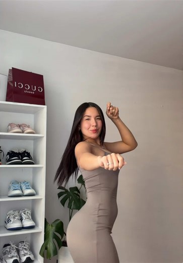 Laura Amaya Erome & Videos