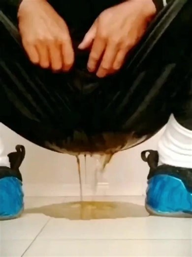 explosive diarrhea in pants