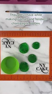 🍾isomalt and fondant champagne bottles #newyear #champagne #edibleart #fondant #isomalt #cake #edibleglitter #viral #YerAWizard #BVIRAL | Off The Menu