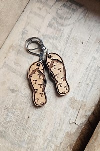 Wooden Flip Flop Earrings | Tropical Summer Jewelry | Beach Theme Gifts for Her | Gifts for Travelers | Summer Vacation Accessories - Etsy Canada