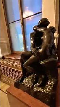This Sculpture Captures Love Forever 💞 #Rodin #TheKiss #Museum