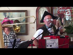 Higher def clip Inner Tube(r) (of The Rubber Band) plays "When You're Smiling"