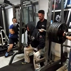 Squat 220kg Smith Machine #teamgat #teamoxygen #gorillawear #ryderwear #lovewhatido #lovemyfans #bodybuilding #ifbb #dreambecometrue #eatsmart #love #flexmagazine #quotes #fitness #musculação #gym #shape #workout #training #muscle #frenchboy #strong #nevergiveup #nude #nopainnogain #fit #fitfrenchies #inspiration #musculation #mexucan | Marco Luis aka Monstro