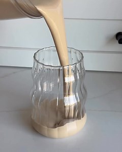 268K views · 2K reactions | @oxbowfood 's Dirty Chai Shake 癩✨ This...