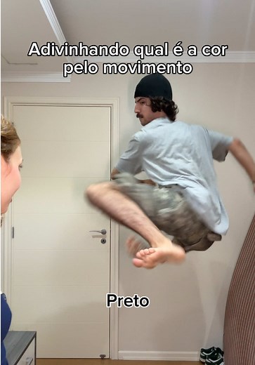 Adivinhe a Cor pelo Movimento: Um Jogo Divertido