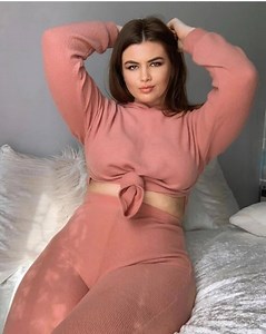 107 reactions | Check out our PLUS Size Model Crushes Of The Week: Our complete list https://bit.ly/2Khshj8 | Plus Model Magazine | Facebook
