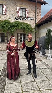 114 reactions | Znaš zaplesati kakšen grajski ples?  Na našem gradu je vedno veselo. Na zgornji grajski terasi večkrat odmevajo srednjeveške melodije, na katere naša grajska družina izjemno rada zapleše. 拾 | Bled Castle | Facebook