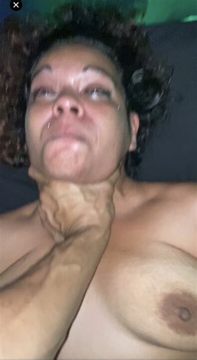 Dirtytalk, betrügende bbw milf würgt vor grobem doppelpenetration