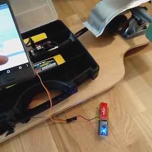#Arduino Receptor ppm Bluetooth alimentado por #electricskateboard controlado pelo aplicativo #android em #xperiax Inscreva-se no em nosso canal para vê mais projetos , noticias tecnológica e muitas outras coisa https://www.youtube.com/watch?v=4vIVnMligUQ e veja o Curso de Robótica e Automação com Arduino e Raspberry Pi com certificado http://basiccode.com.br/curso/robotica-e-automacao-com-arduino-e-raspberry-pi/ | Instituto T Bits