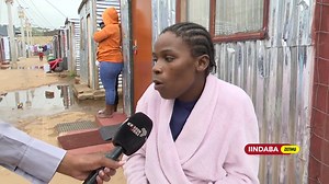 Amaxhoba omlilo wesakhiwo esatshayo Usindiso kumbindi wesixeko saseRhawutini nabahlaliswe kwimikhukhu eDenver bathi akukabikho tshintsho kwimeko yabo yokuhlala. Lamaxhoba akhala nangokhuseleko kulendawo. #iindabazethu | #newsonwethu | #mzansiwethu | Iindaba Zethu Ku-163