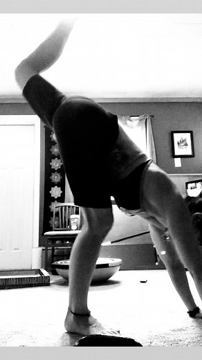 TRX handstands and core stuffs 🤗 #trx #handstand #handstands #handstands #handstanding #core #corework #coreworkout | Midnight MagiQ Musings