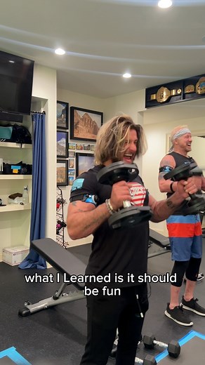 Just finished DDP's Gauntlet. @diamonddallaspage It was 1000 times more intense than what the videos or the voice-over represents. Yet, he figured out how to make these workouts extremely safe to reduce the risk of injury. With all the broken bones I've had throughout my life, I couldn't have stepped into a better environment to express something that's been dormant in me since college wrestling. Let's goooo!! ⚡️🔥THANK YOU BROTHER! And thank you @bootleguniverse for introducing us. 🙏 | Bryant 