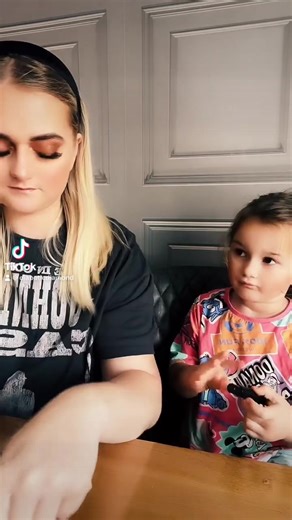 Checking glucose levels during dexcom warm up. #fingerprick #bloodsugar #bloodsugarcheck #glucose #awareness #diabeticdiamond #notdietorlifestyle #paisleybear #learnontiktok #educate #typeonediabetes #diabetic #awarenessvideo #brave #warrior #hero #helpful #trending #diabetesawareness | Diabetic Diamond