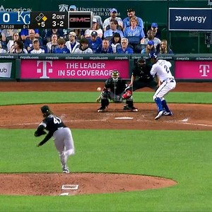 Johnny Cueto is back and so are his windups. | MLB