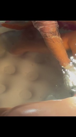 First time mommy, delivered via waterbirth 😍 #iLabia #waterbirth #waterbirthphilippines #kwentongwaterbirth | Dr. Christine S. Paredes Ob-Gyn Clinic