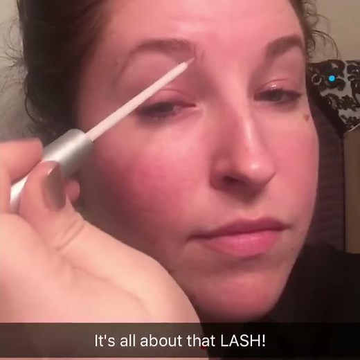 HOW TO APPLY RODAN AND FIELDS' LASH BOOST