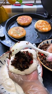 Lazy No-Knead Pie Magic 🥣 #HomemadeFood #Pies #LovedByTheElderlyAndChildren #Noodles | Bite And Bliss