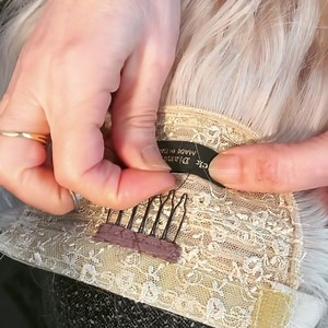 🌍 🇮🇹 💎 Magnificent !!! Pony Tail Blond Fatte a Mano in Italia - Handemade in Italy In over 60 Colors www.gsdhair.com #hair style #hairextensions #humanhair #wigs #hair clip #toupe #frontallacewig # hairkeratin # blackdiamondhairdistribution #gsd_hair @ Black Diamond Hair distribution Made in Italy @ Black Diamond Hair distribution Made in Italy | Black Diamond Hair distribution Made in Italy