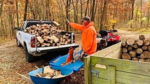 In today's (October 30, 2022) livestream (on YouTube) video I show you how I can fit a half cord of firewood into my truck bed. About 1/3 of the wood was from my dry storage area ''Bay #1" and the rest I split into the truck using the Eastonmade Ultra wood splitter. | Joe's Premium Firewood