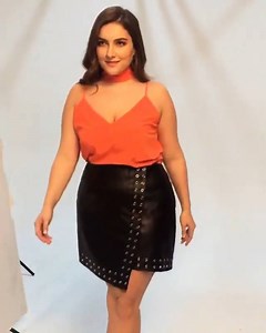 22K views · 82 reactions | behind the scenes For curve girls:...