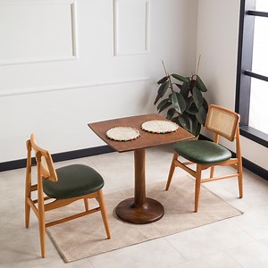 Rounded Square Dining Table for Two With Tulip Leg, Dark Walnut Wood 2 to 4 Person Dining Room Table, Pedestal Leg Table Kitchen Furniture - Etsy Canada