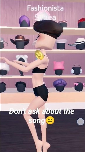 how to make shoulder pads in Dress to Impress