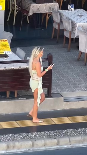 🇹🇷 Stylish Women Turning Heads Streets of Marmaris, Turkey | Francesca