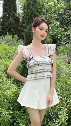 Fashion Square on Reels