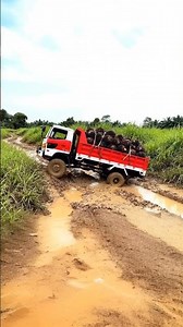 😱 Ban Selip Terus! RC Hino 500 Gagal Naik Tanjakan Sawit