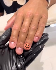 44K views · 231 reactions | Boyfriend's reaction to getting a manicure! | MetDaan Nails | Facebook
